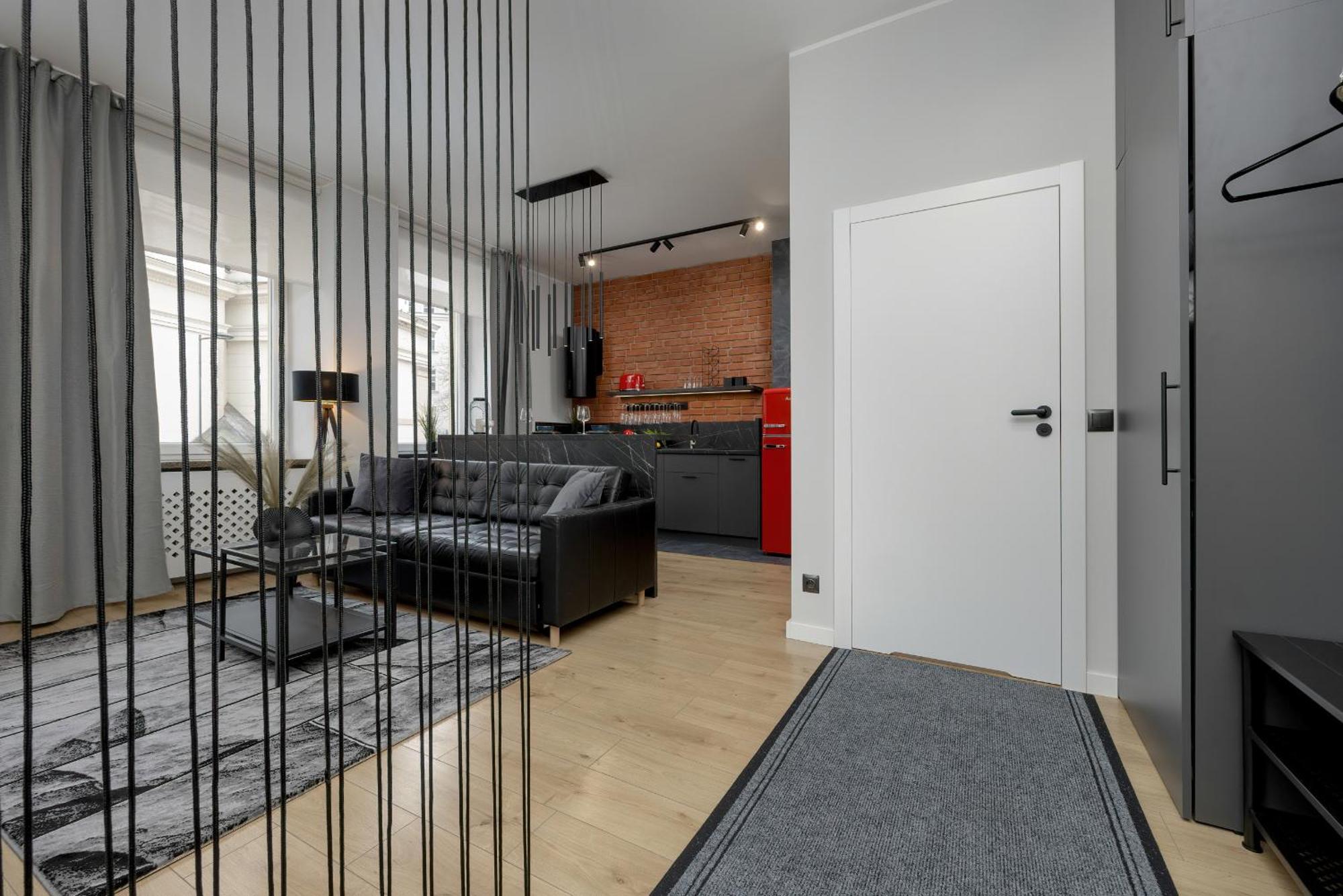 Exclusive Grey And Red Apartment In Warsaw Center By Noclegi Renters Екстериор снимка