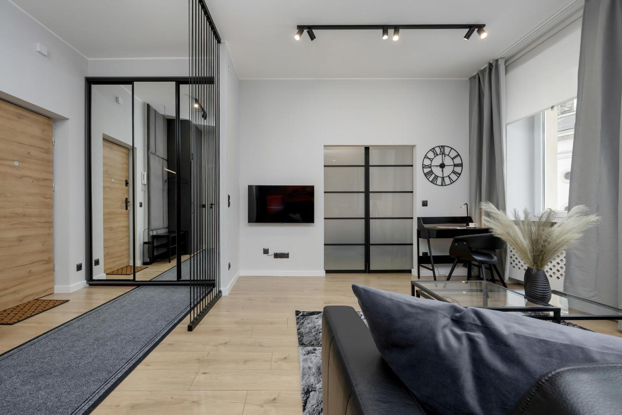 Exclusive Grey And Red Apartment In Warsaw Center By Noclegi Renters Екстериор снимка